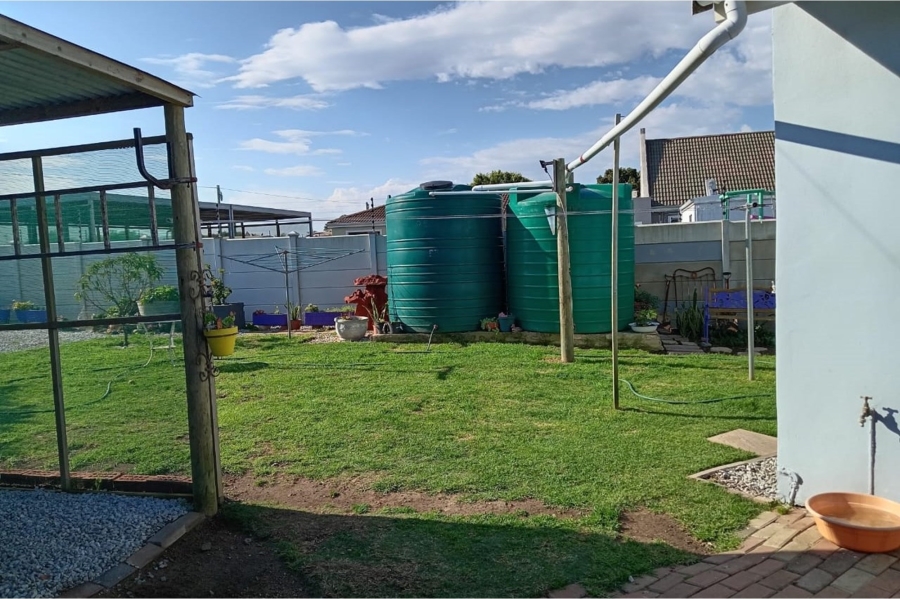 3 Bedroom Property for Sale in Wavecrest Eastern Cape